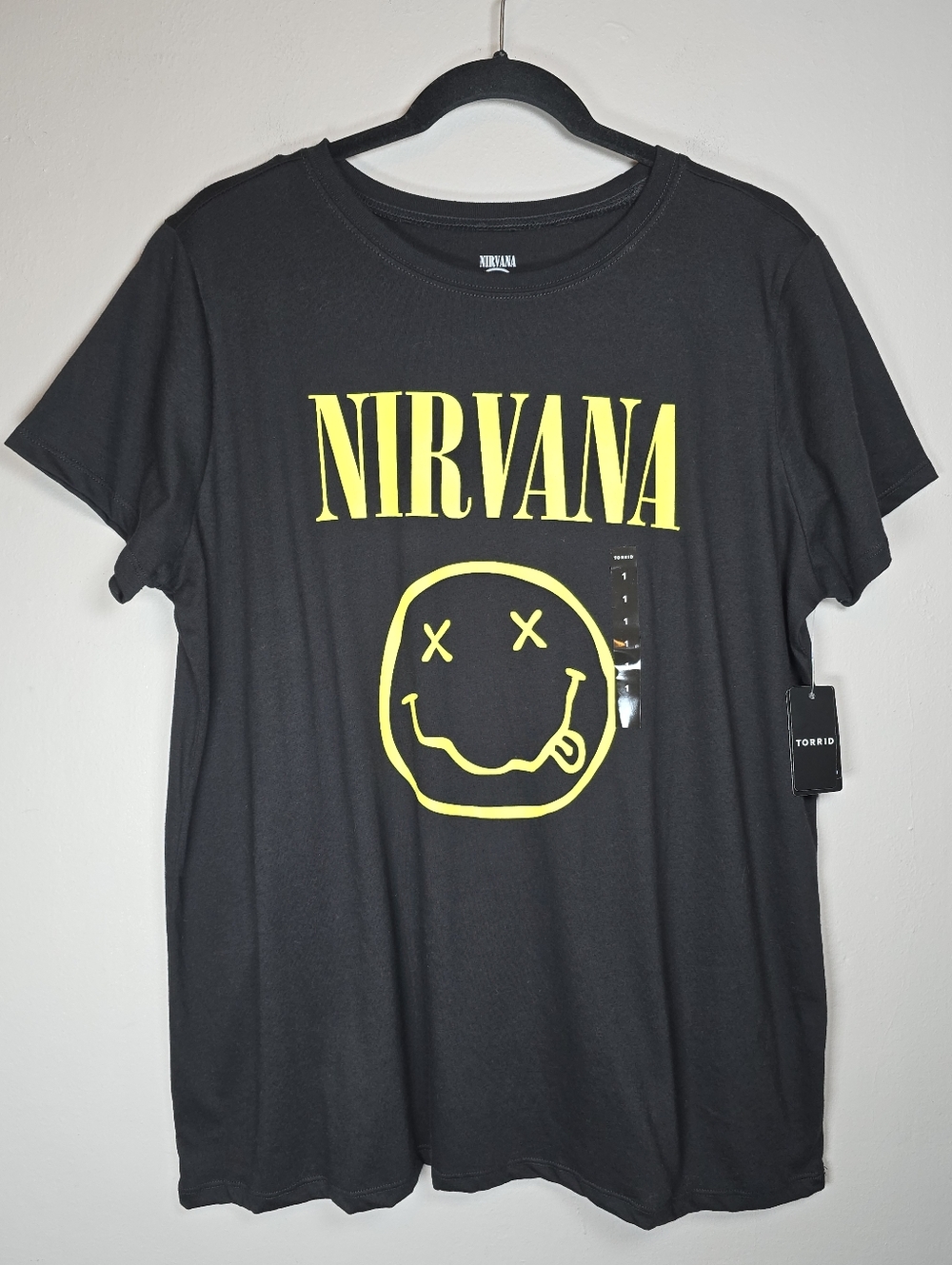 NWT Torrid Nirvana Classic Fit Cotton Crew Tee 1X 14-16 T-Shirt Short Sleeve